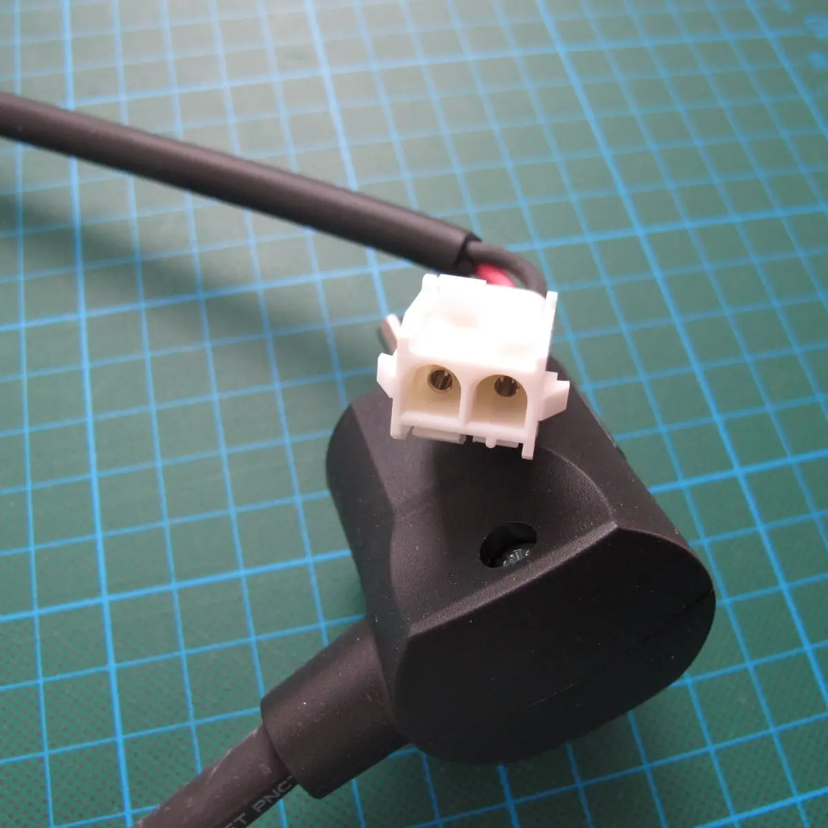 hortiONE 592 LED Pflanzenlampe 190W Details 10